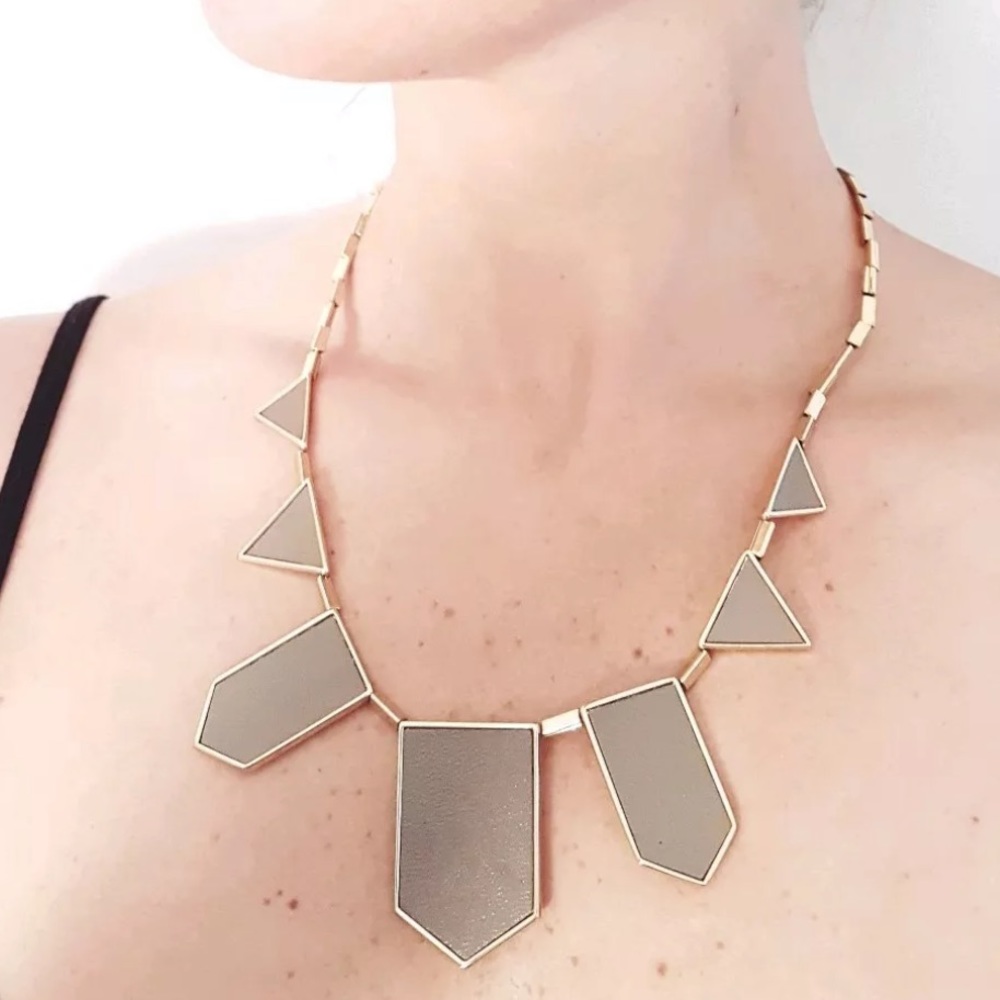 House of Harlow 1960 necklace